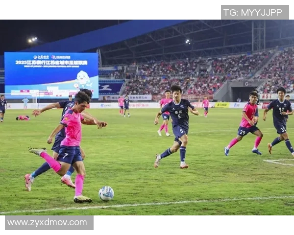 中国足球明星入籍苏州引发热议助力地方足球发展新机遇